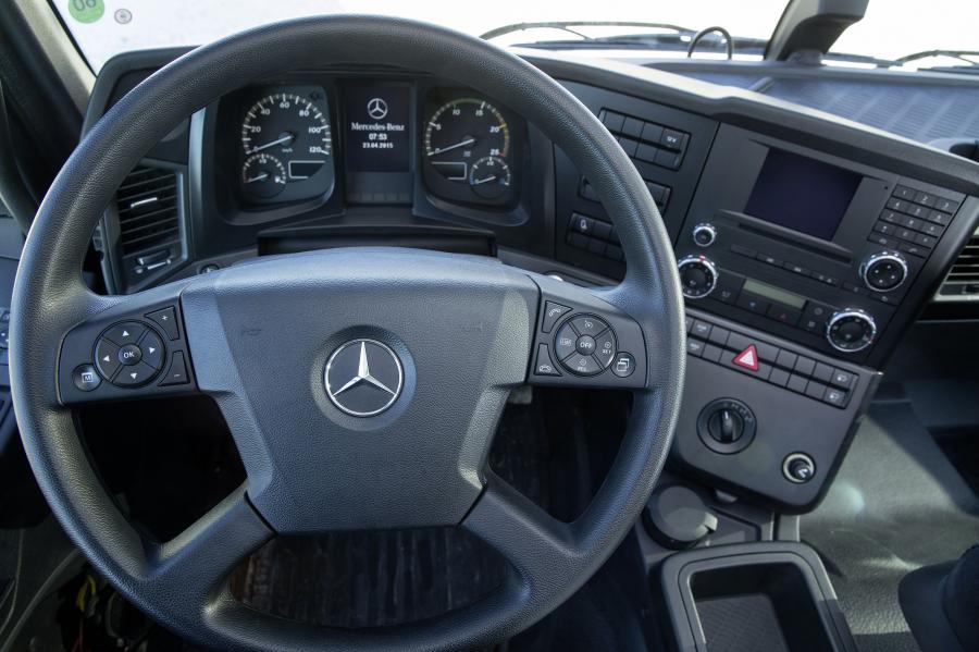  Mercedes-Benz Arocs 3345 2015 года  (фото 7 из 13)